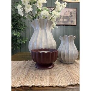 Hearth & Hand 5 Wick Footed Ceramic Scalloped Rim Black Oak and Persimmon Candle